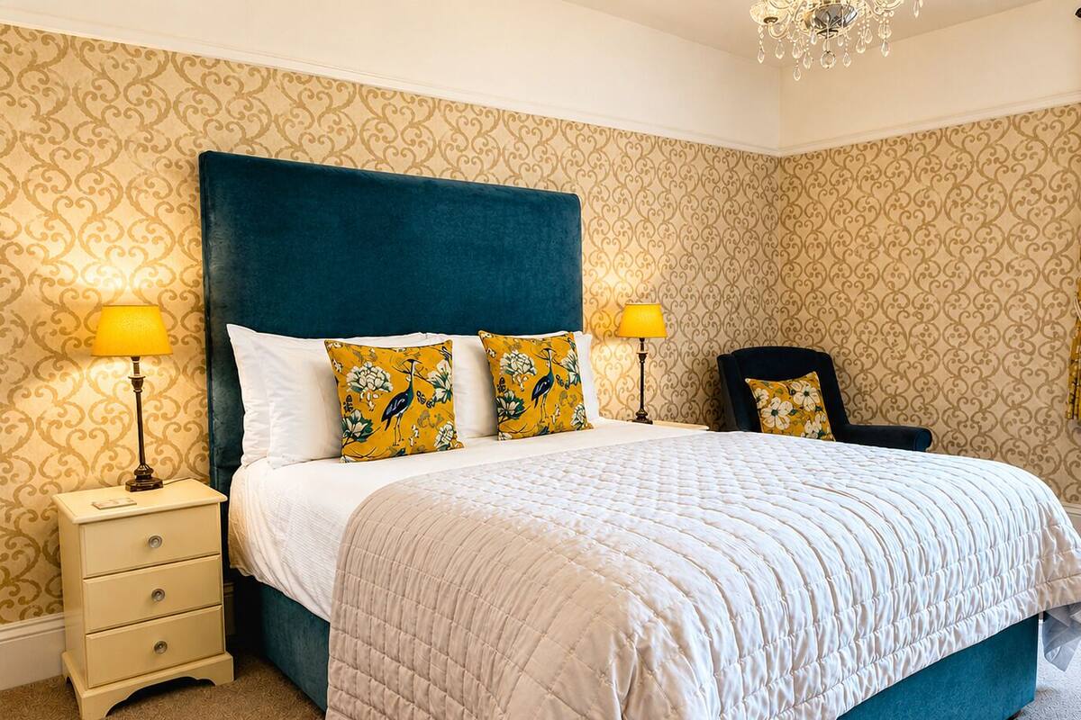 Superior Double Room, Ensuite (The Adelphi -5)