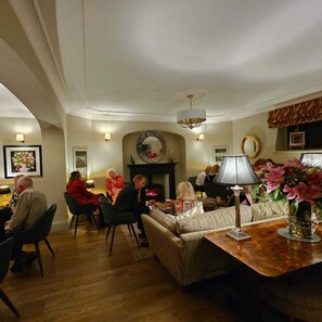 Lounge - Burlington Berties (Sheringham)