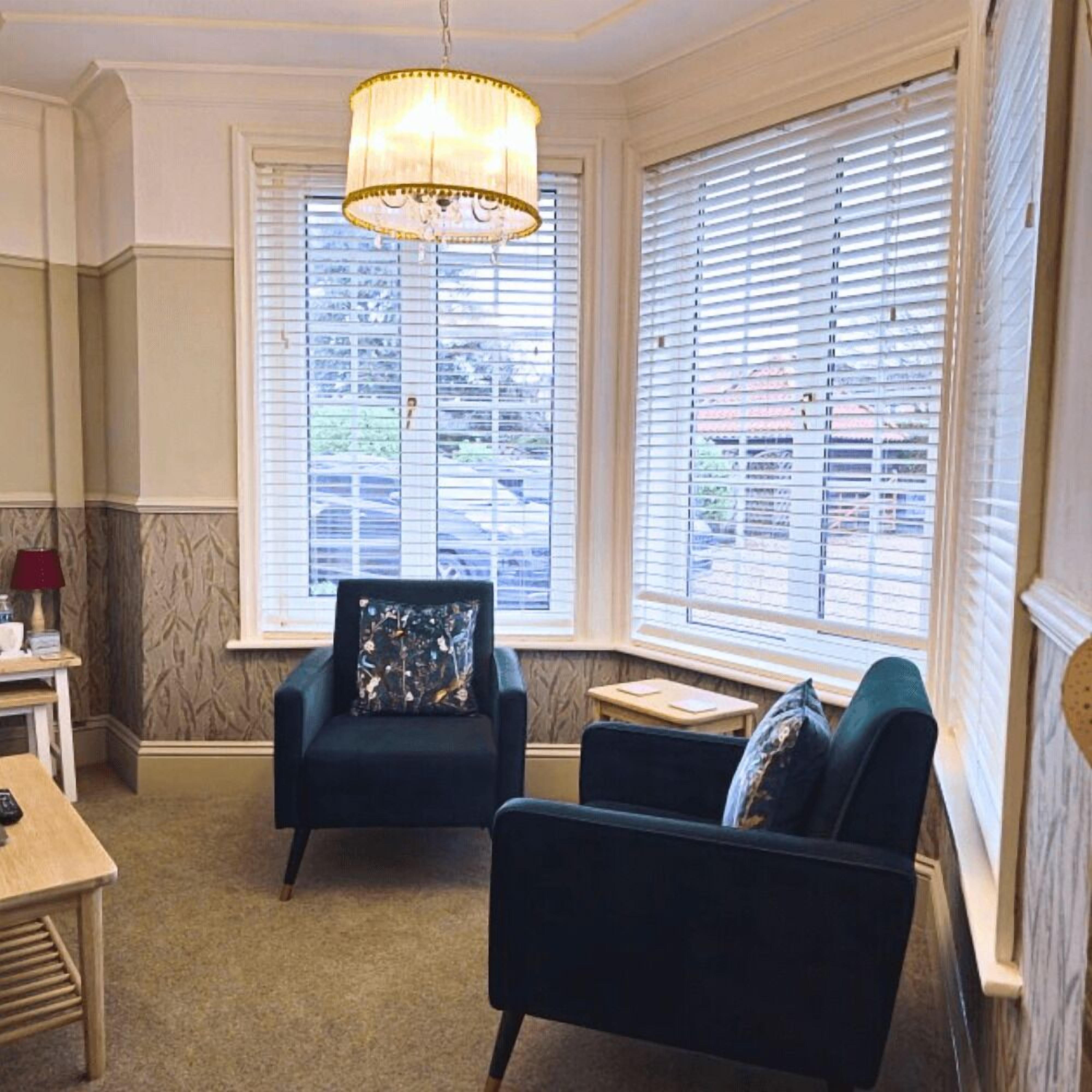 superior suite, ensuite (miss vesta tilley -10) | lounge