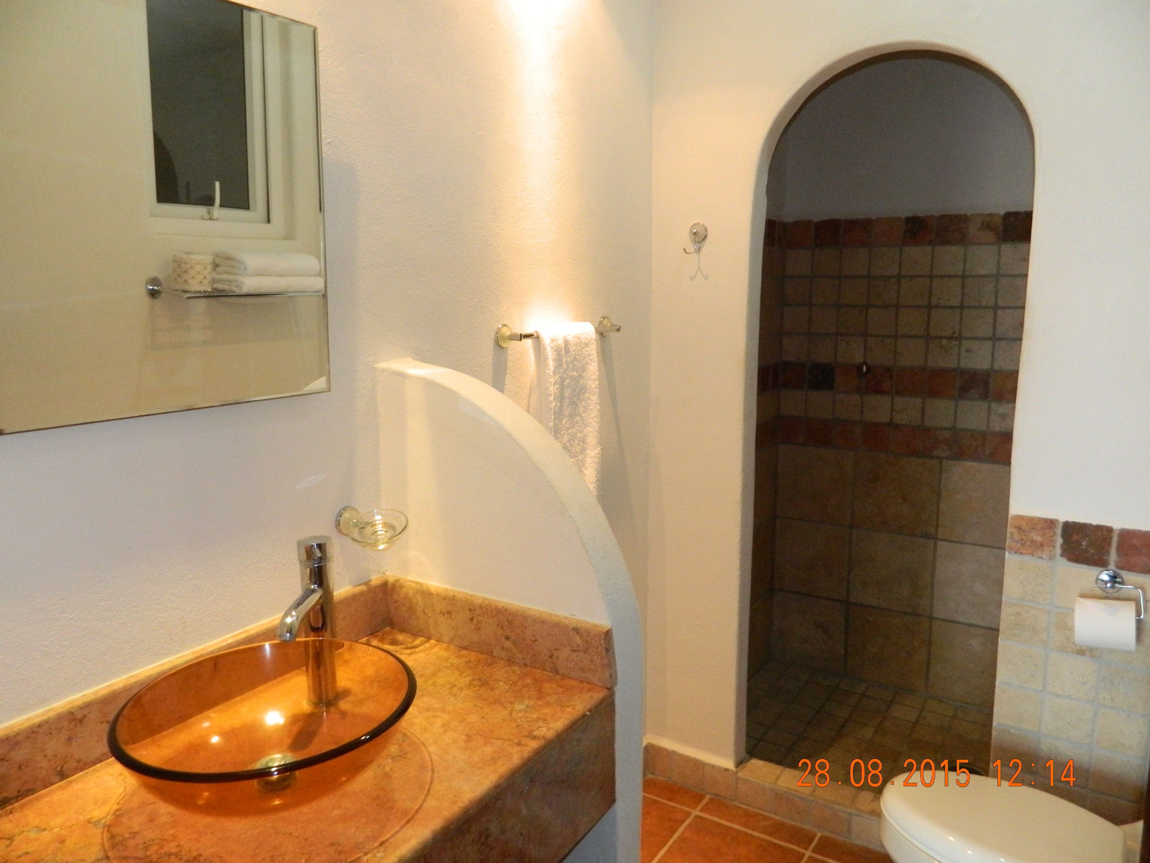 condo deluxe with kitchen | bathroom | shower, rainfall showerhead, hair dryer, towels