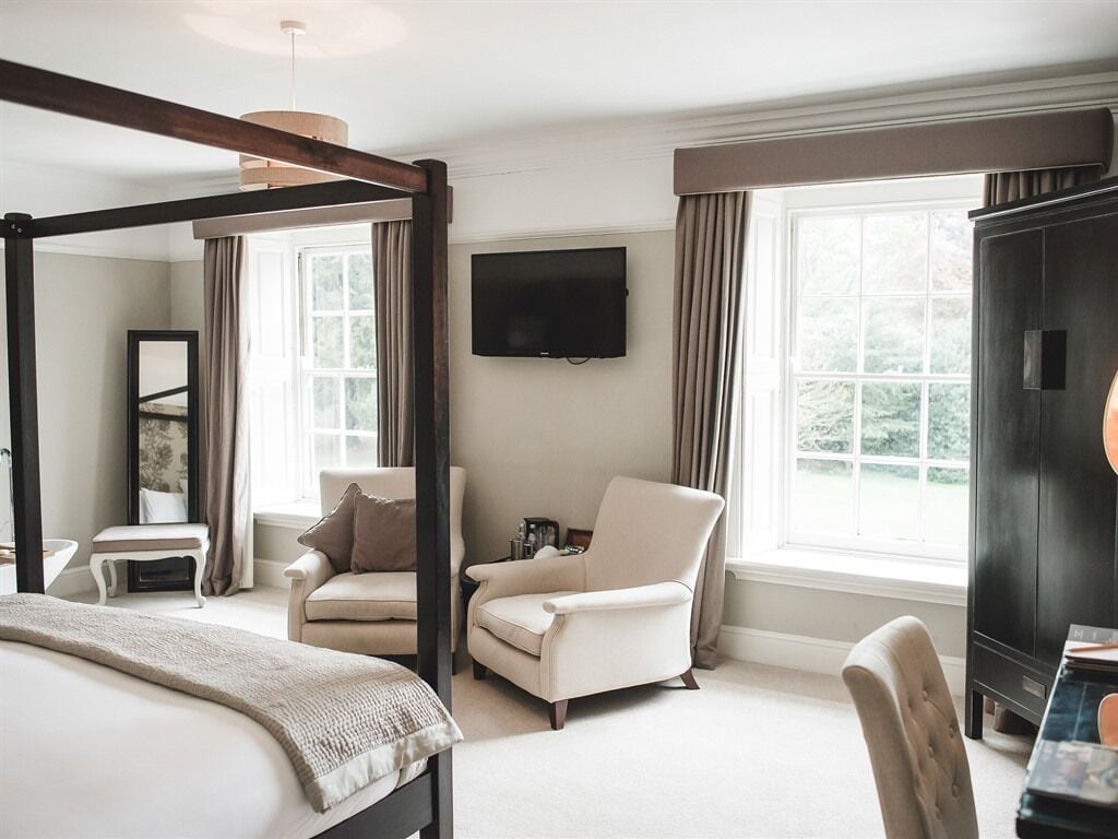 luxury suite, ensuite (samphire)