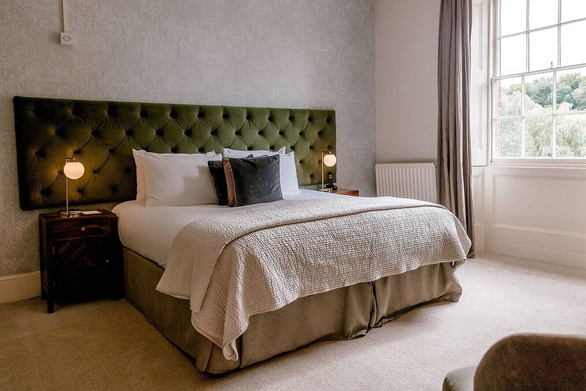 Superior Suite, Ensuite (Mulberry)