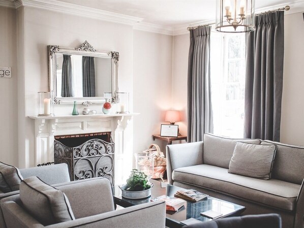 Lobby - Norfolk Mead (Norwich)