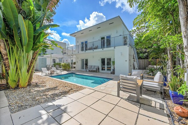 Inn On The Drive ( Adults Only) - Fort Lauderdale, FL