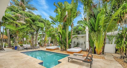 Inn On The Drive ( Adults Only)