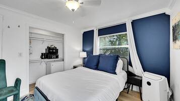 Queen's Garden - Queen Bed - B00 | 1 bedroom, Egyptian cotton sheets, premium bedding, in-room safe
