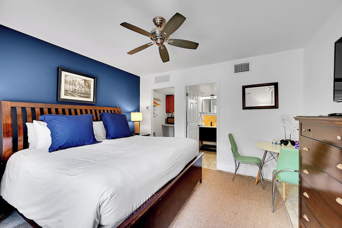 Second Floor Pool View - King (A4) | Egyptian cotton sheets, premium bedding, in-room safe, laptop workspace