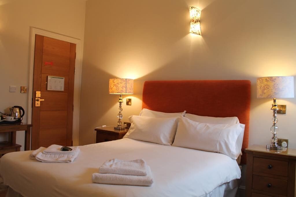 standard double room, shared bathroom | 1 bedroom