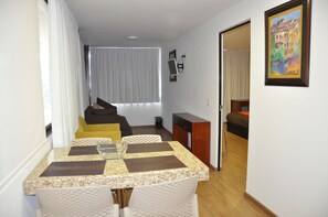 Chambre Double Supérieure | Coffres-forts dans les chambres, bureau