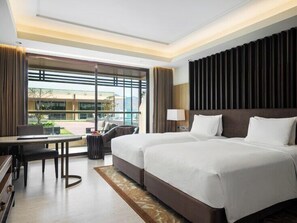 Room, 2 Twin Beds, Non Smoking (Balcony) | Down comforters, pillowtop beds, minibar, in-room safe