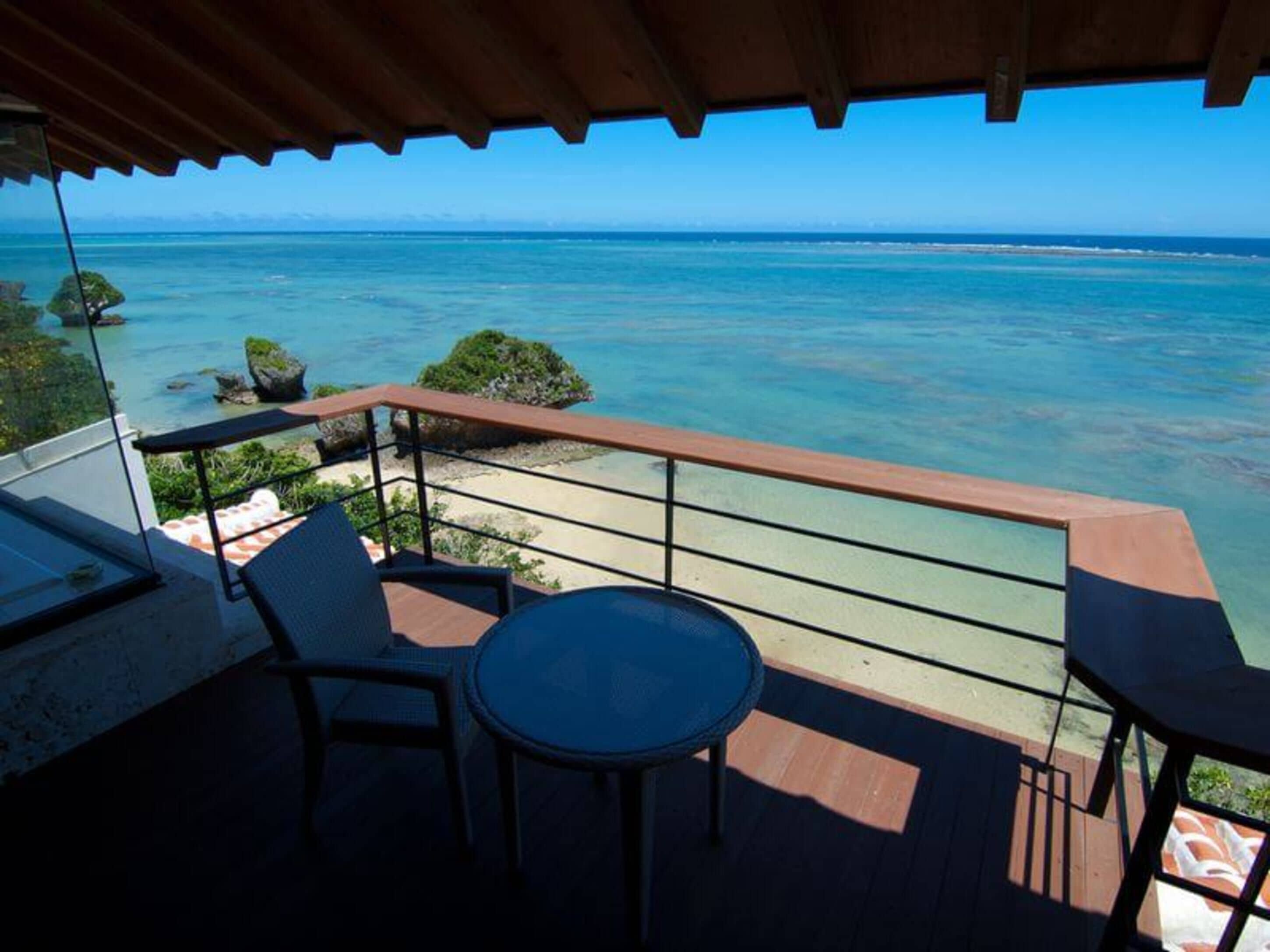 Suíte executiva, vista para o oceano | Roupas de cama premium, frigobar, cofres nos quartos