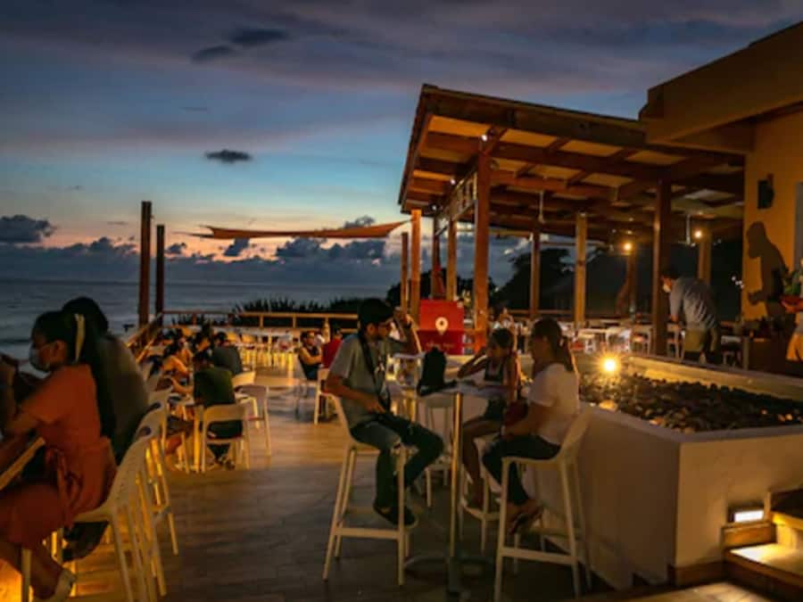 2 restaurants, breakfast, lunch, dinner served; local cuisine