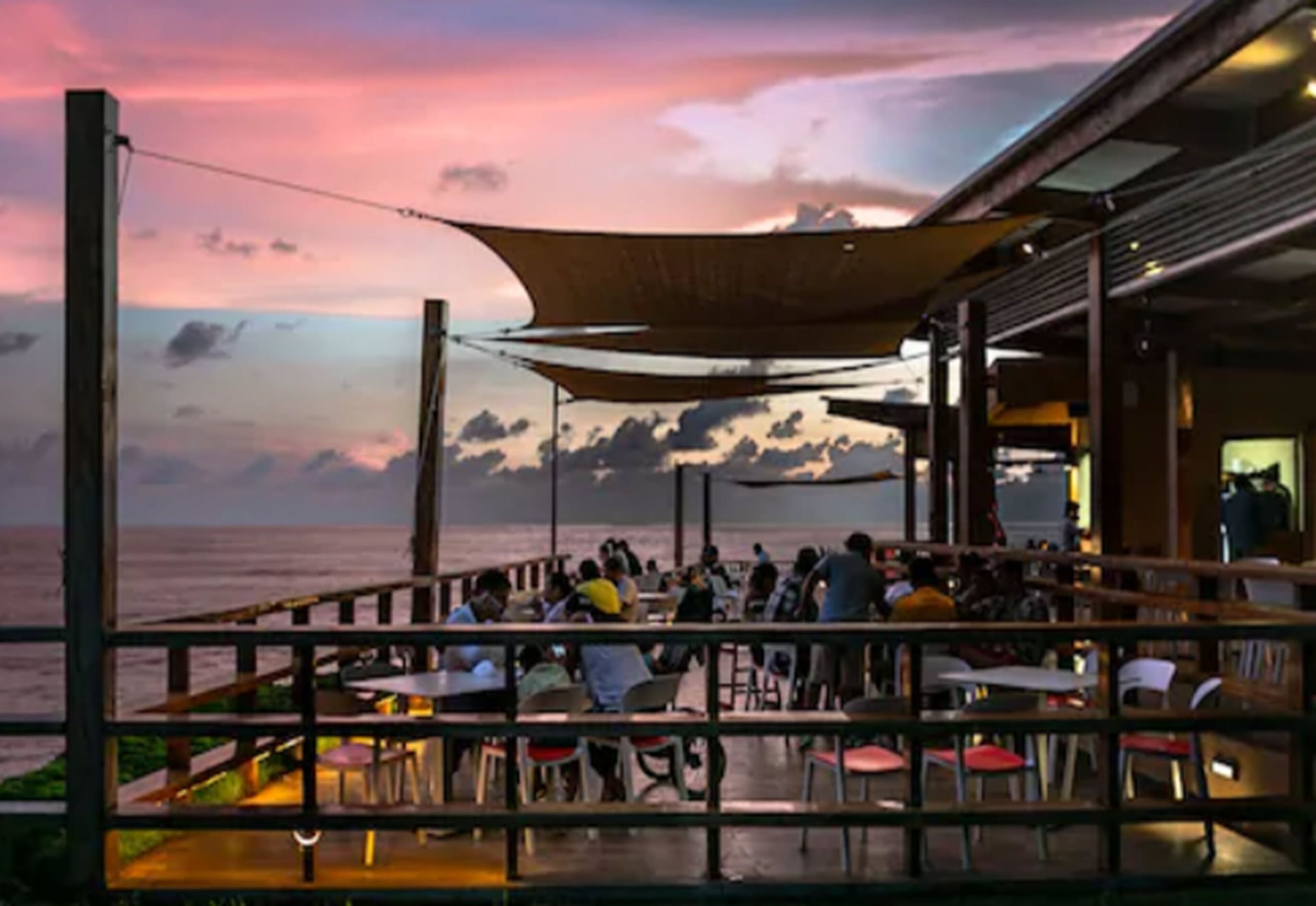 2 restaurants, breakfast, lunch, dinner served; local cuisine