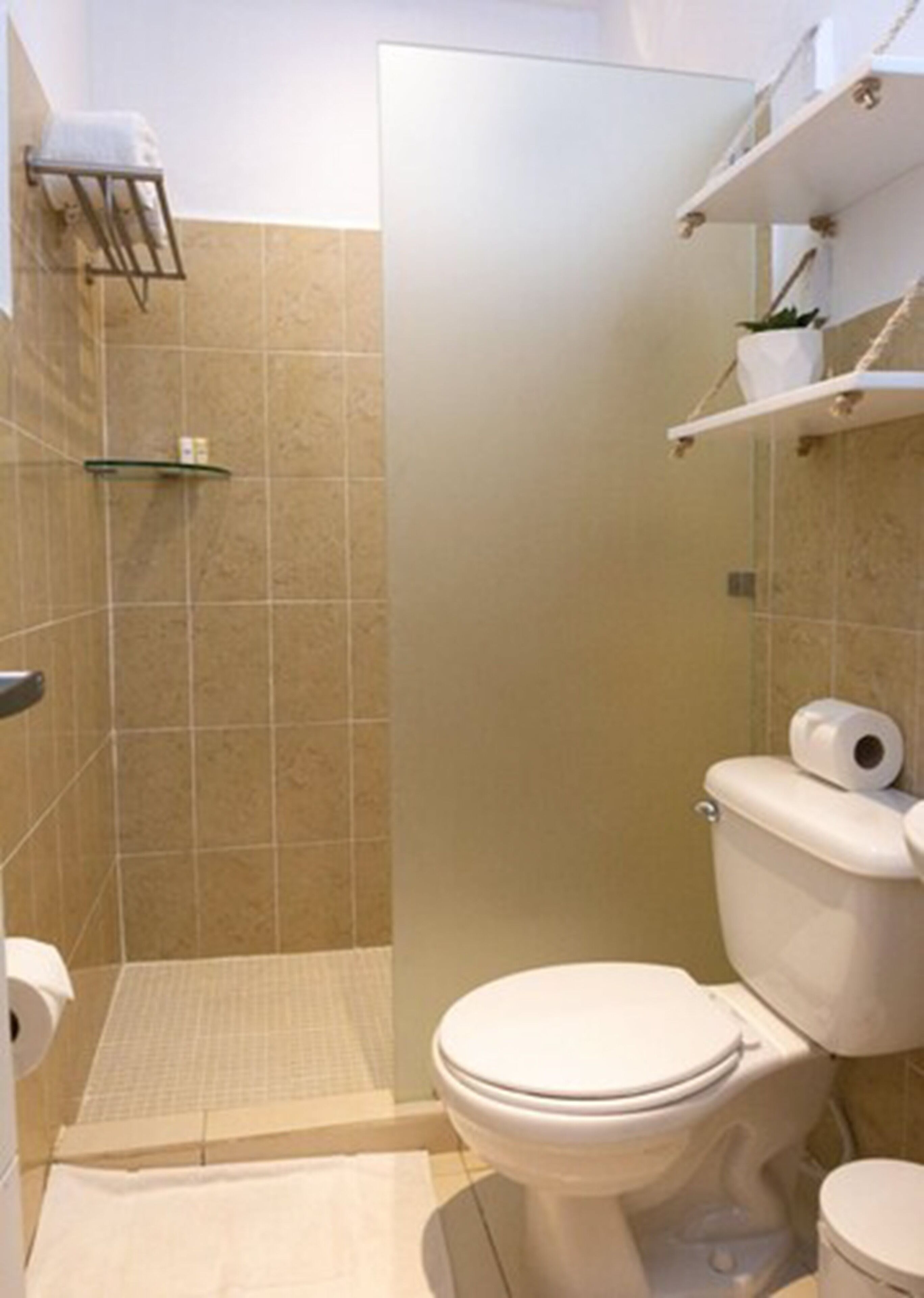 shower, free toiletries, towels