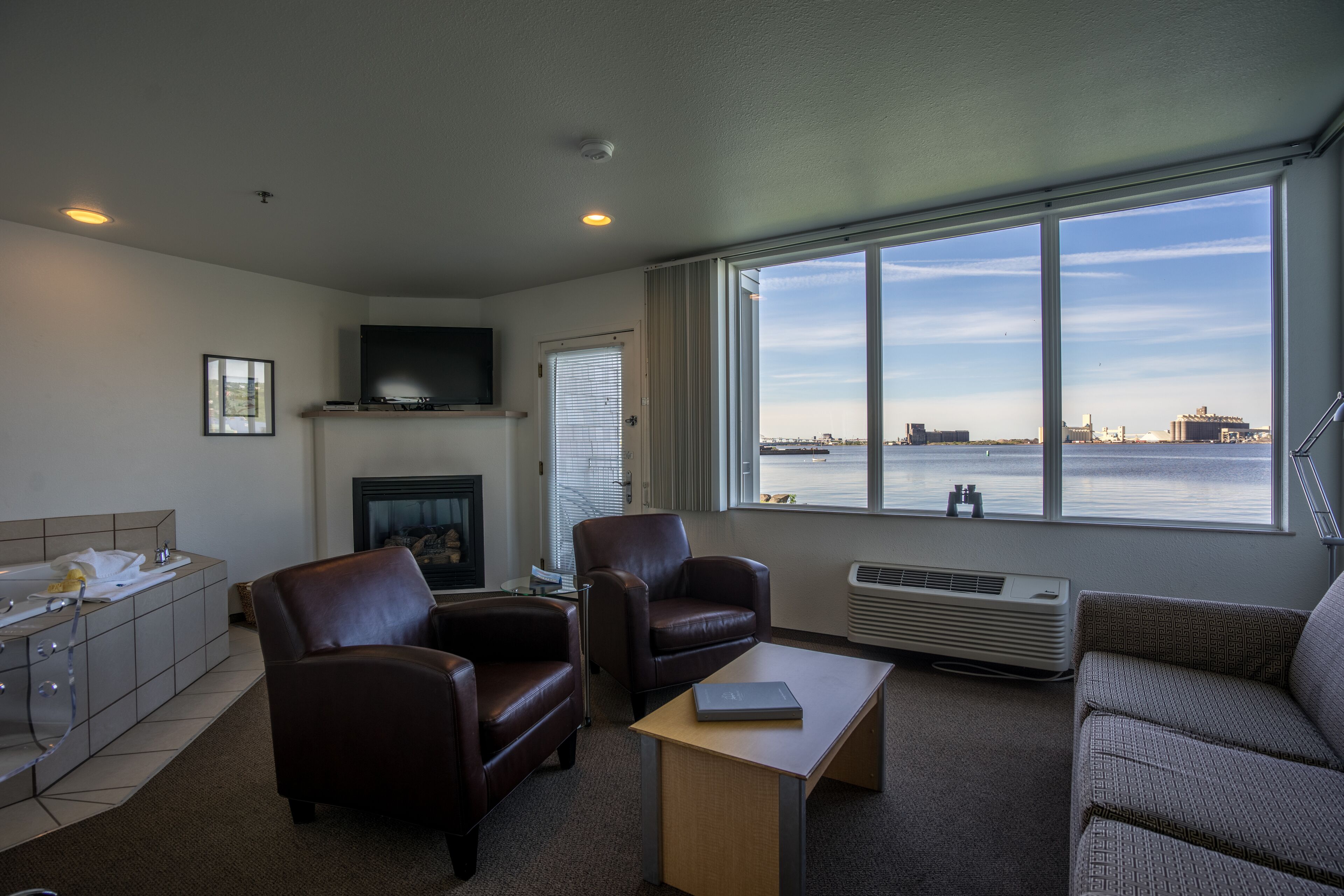 executive suite, 1 king bed with sofa bed, hot tub, bay view | view from room