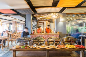 Breakfast buffet - Sapa Panorama Hotel (Sa Pa)