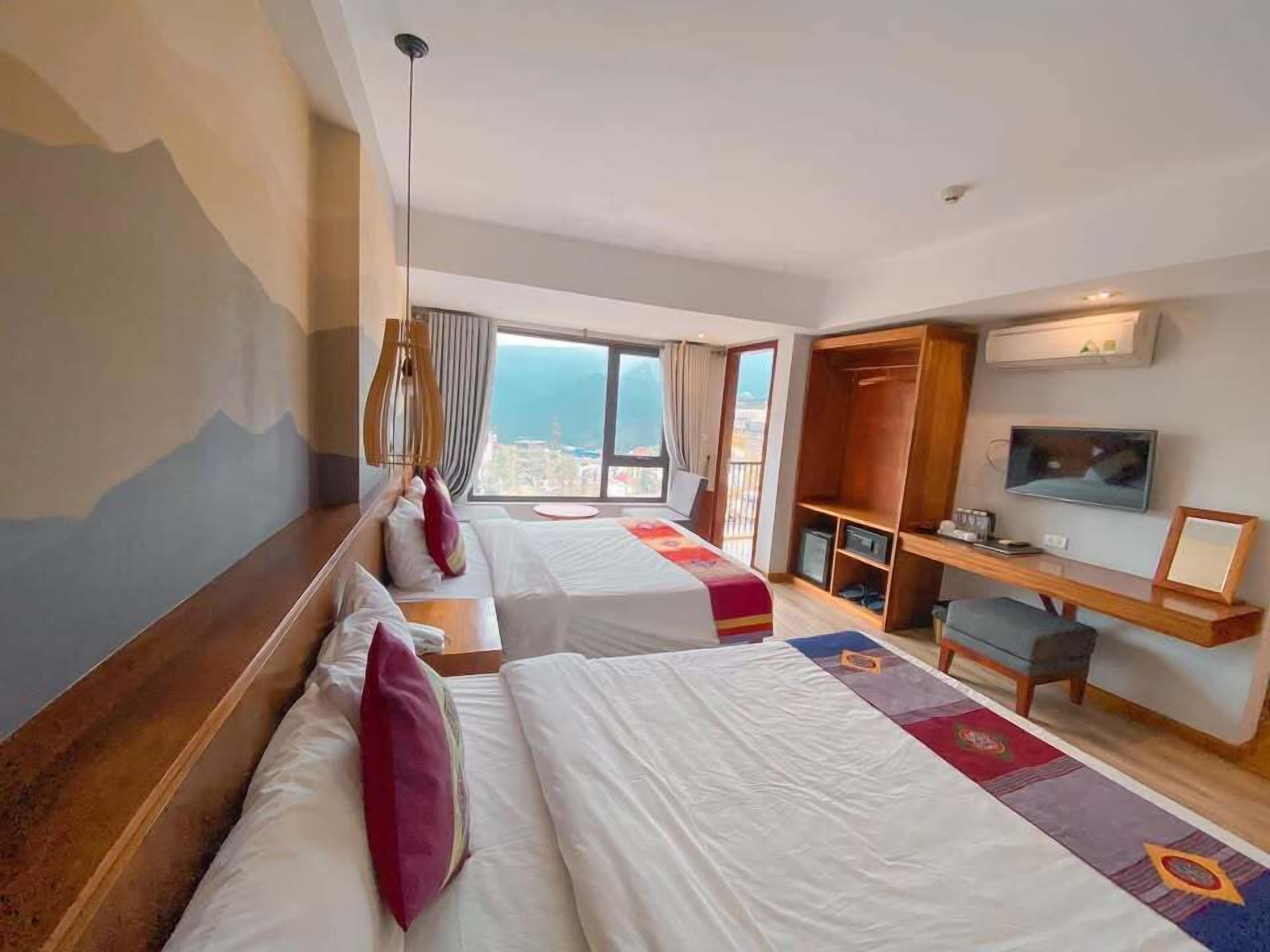 Family Room with Mountain View