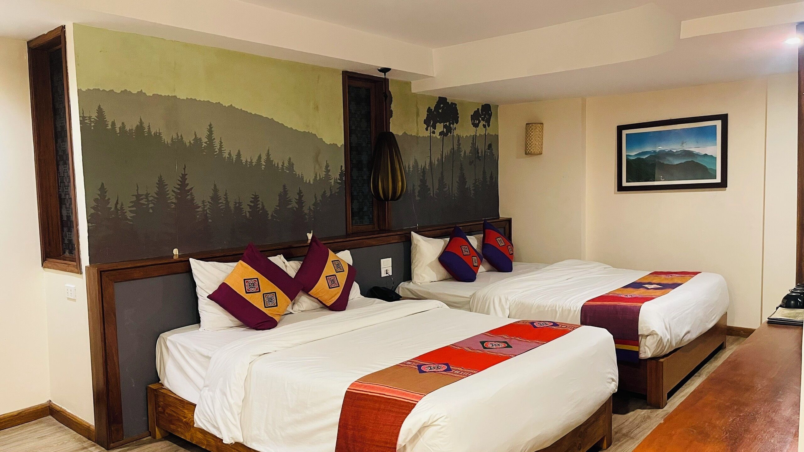 Standard Family | Minibar, in-room safe, desk, free WiFi