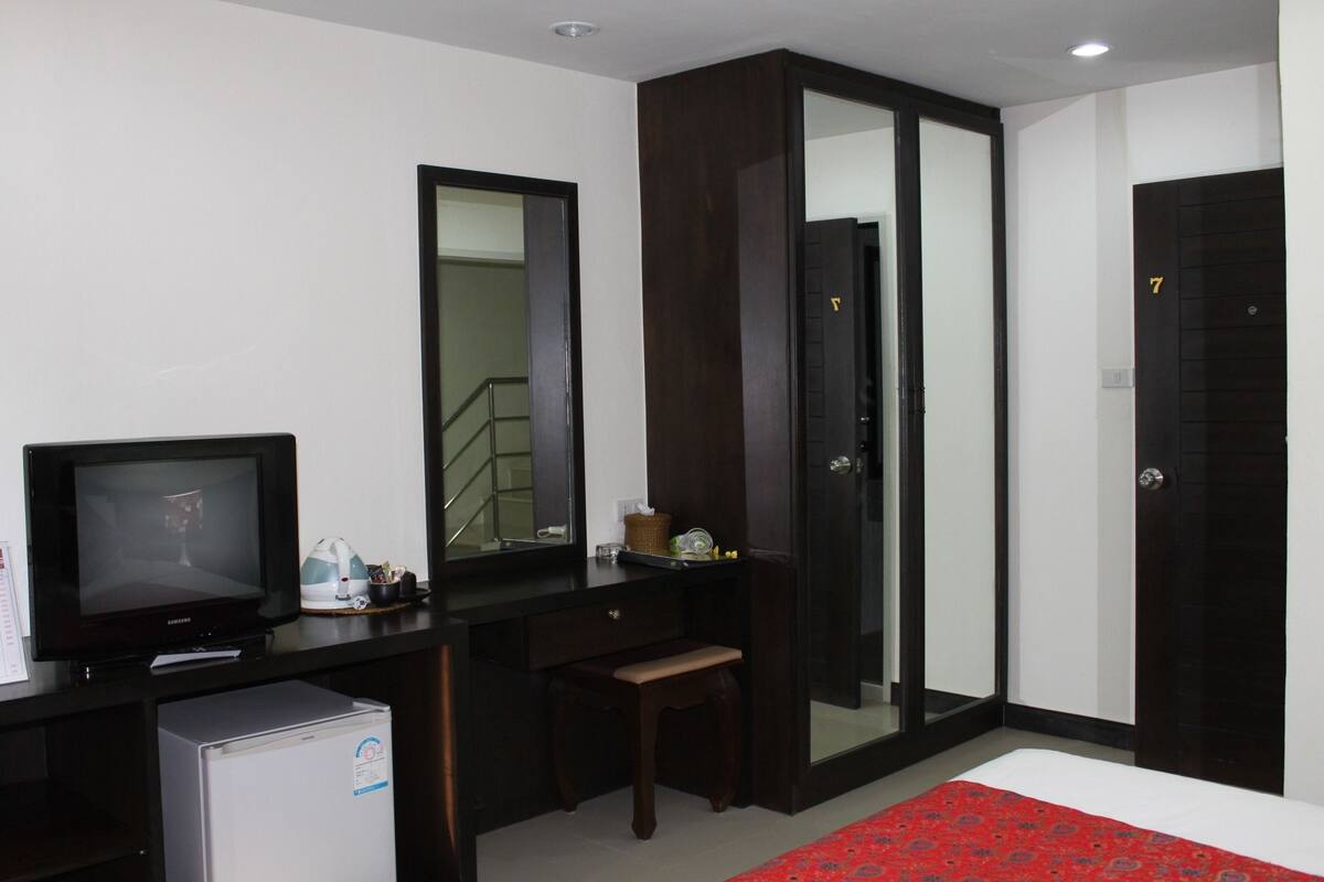 Standard Double Bed | สิ่งอำนวยความสะดวกในห้องพัก