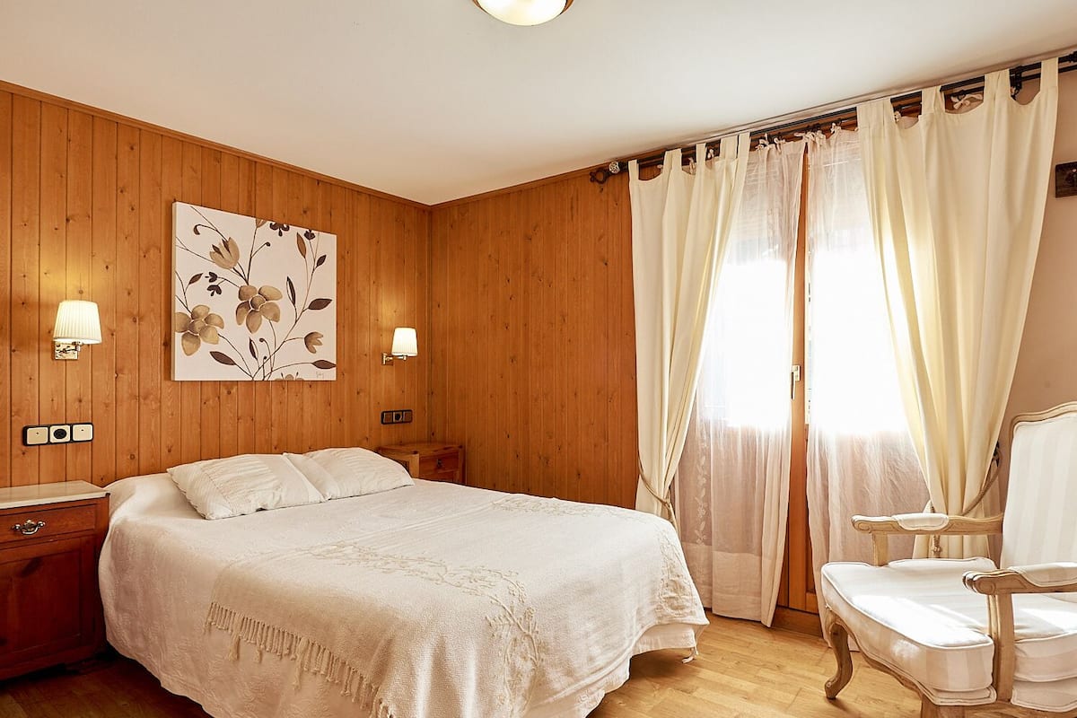Standard Double Room, Balcony (Exterior) | Free WiFi, bed sheets