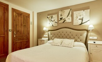 Basic Double Room, Balcony (Exterior) | Free WiFi, bed sheets