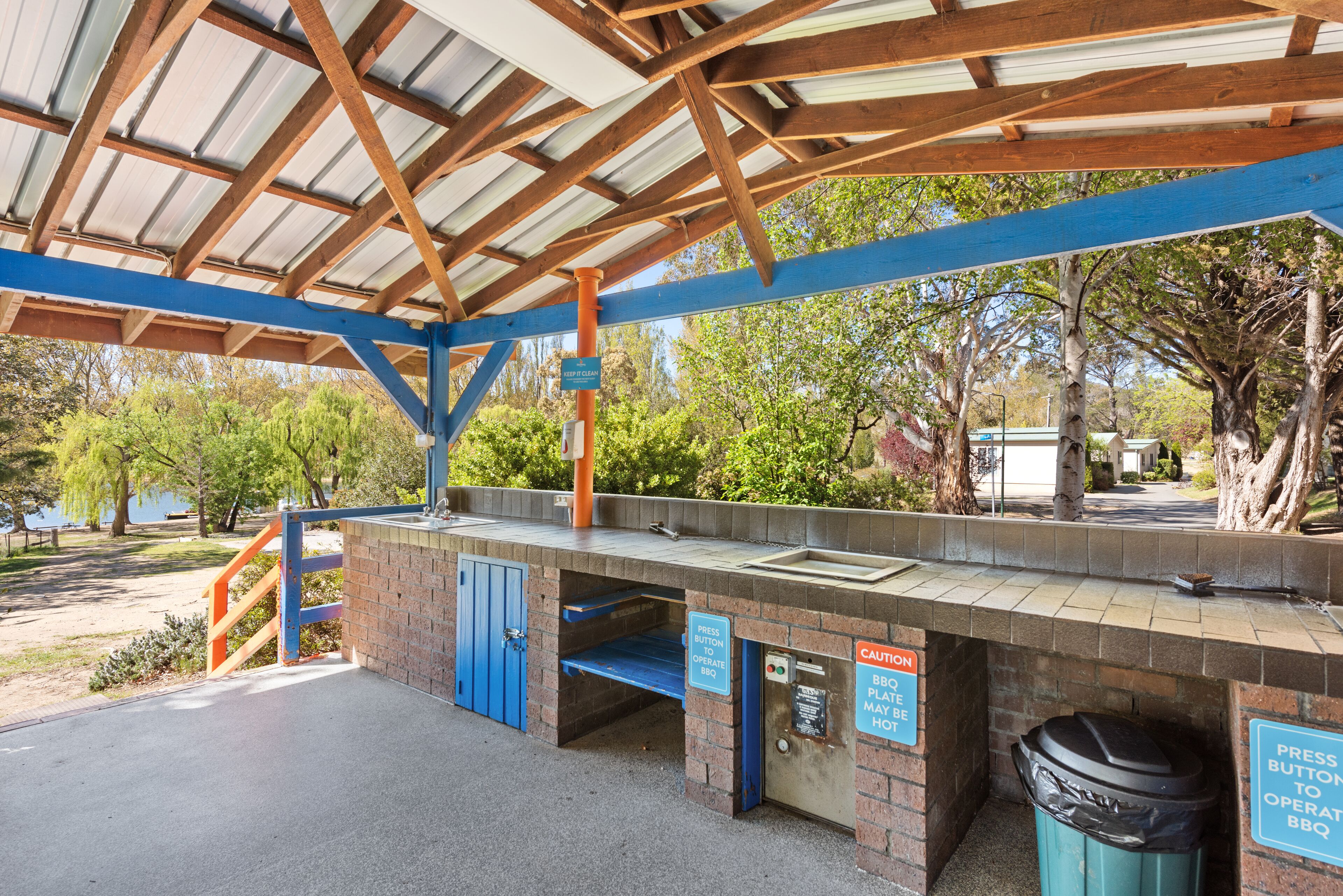 BBQ/picnic area
