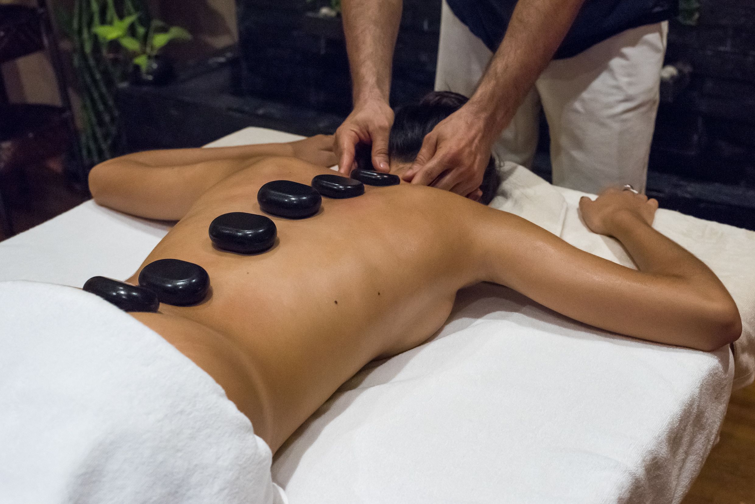 body treatments, aromatherapy, hot stone massages, deep-tissue massages