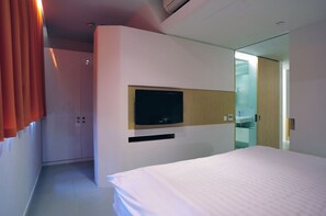 Deluxe King Room - 60 West Hotel (Hong Kong)