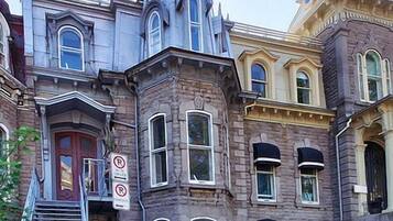 Façade de lâhĂ©bergement