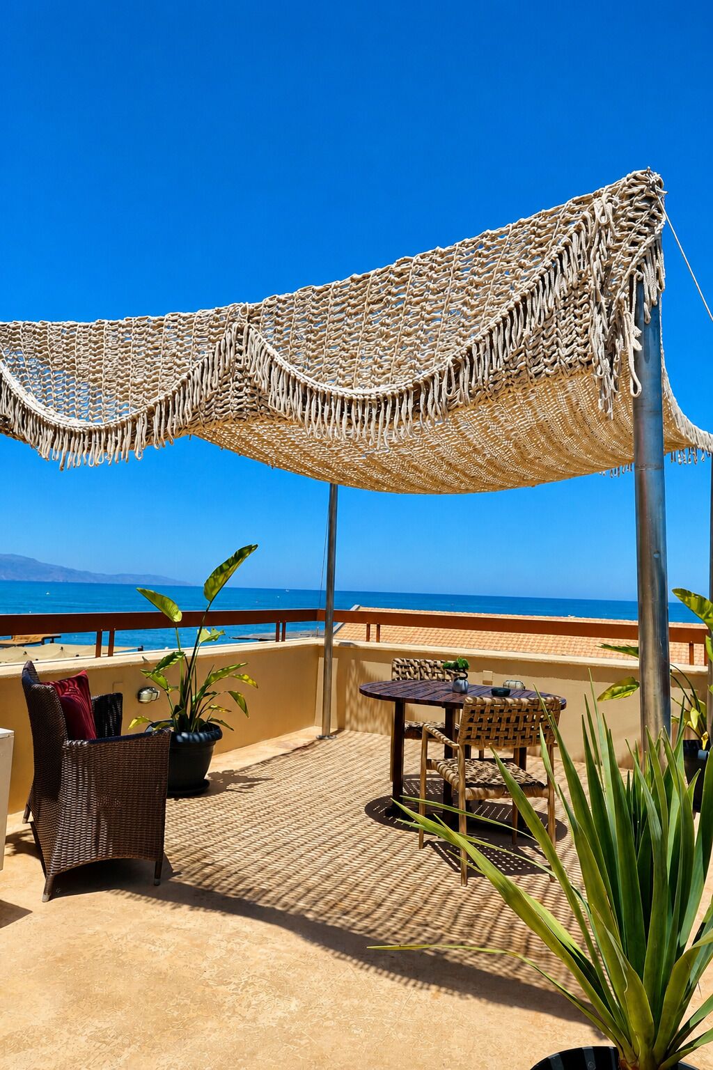 Penthouse With Sea View | 露台