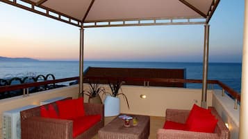 Penthouse With Sea View | Vista da sacada