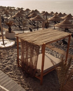 Beach nearby, sun loungers, beach umbrellas, beach bar - Mylos Hotel Apartments  (Platanias)
