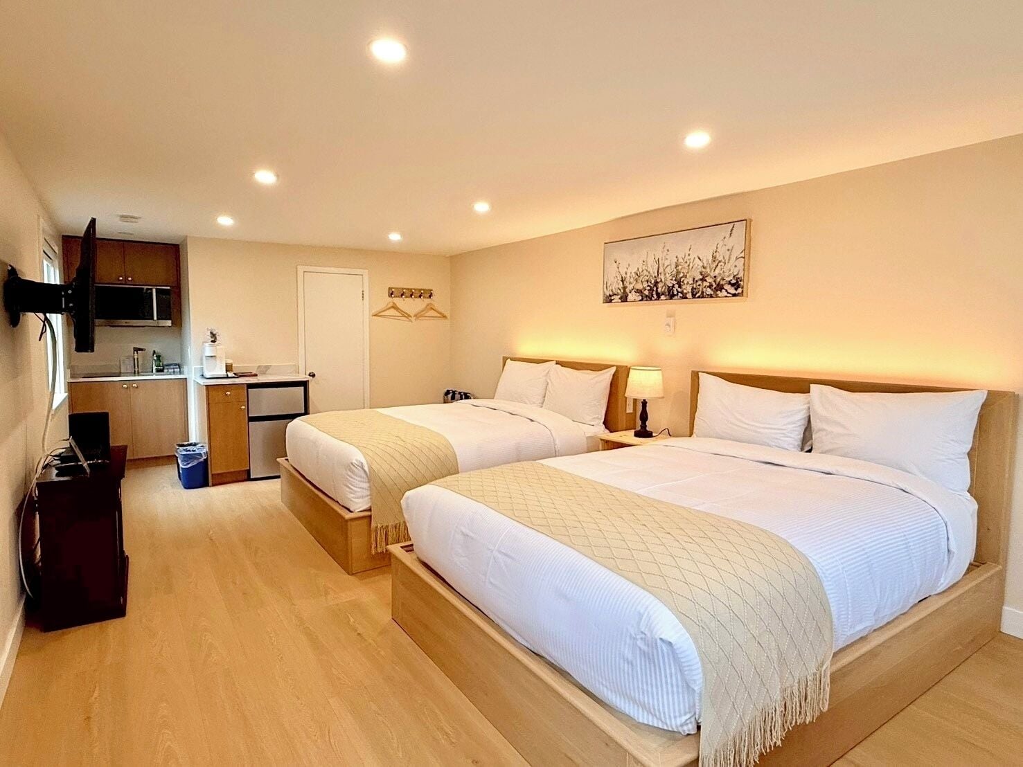 Chalet rustique Supérieur | Décor unique, fer et planche à repasser, accès au Wi-Fi (inclus)