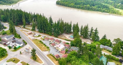 Richca Chalets Resort