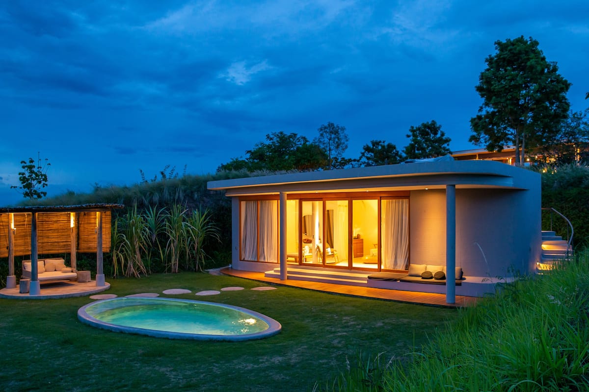 one bedroom pool villa suite | 1 bedroom, premium bedding, down duvets, minibar