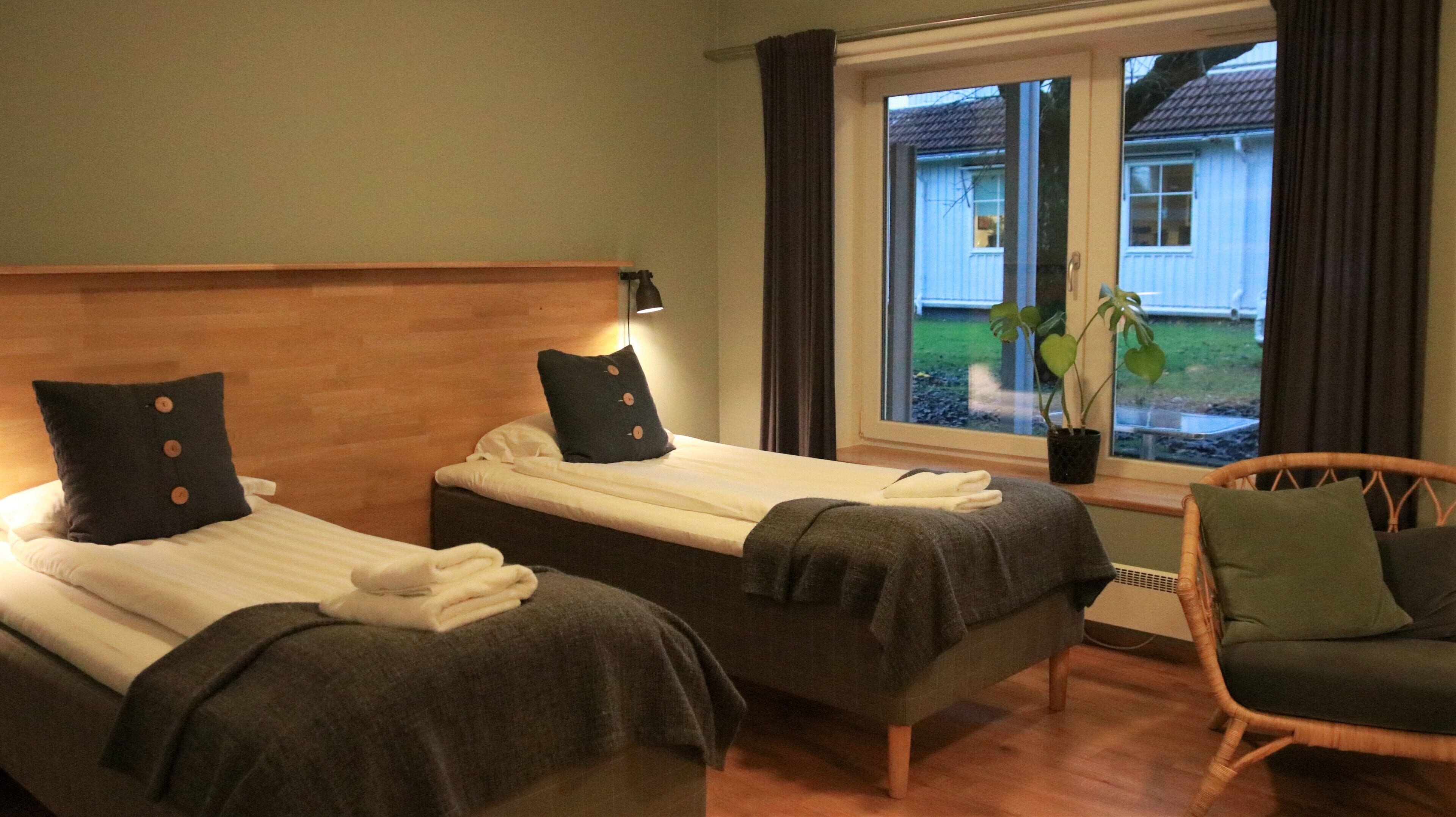 Laptop workspace, blackout drapes, free WiFi, bed sheets