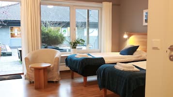 Double or Twin Room | Laptop workspace, blackout drapes, free WiFi, bed sheets