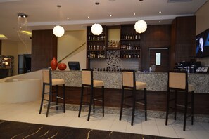 Bar (on property) - Protea Hotel by Marriott Ikeja Select (Lagos)