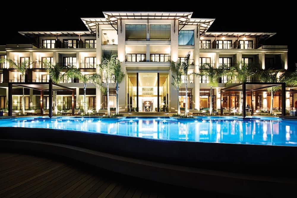 Eden Bleu Hotel