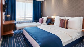 In-room safe, desk, soundproofing, WiFi (free) - Nobel Palace (Belgrade)
