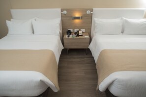 Minibar, in-room safe, desk, soundproofing - Holiday Inn Cucuta by IHG (San José de Cúcuta)