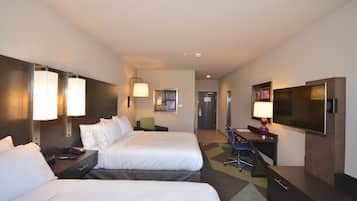 1 bedroom, premium bedding, desk, laptop workspace
