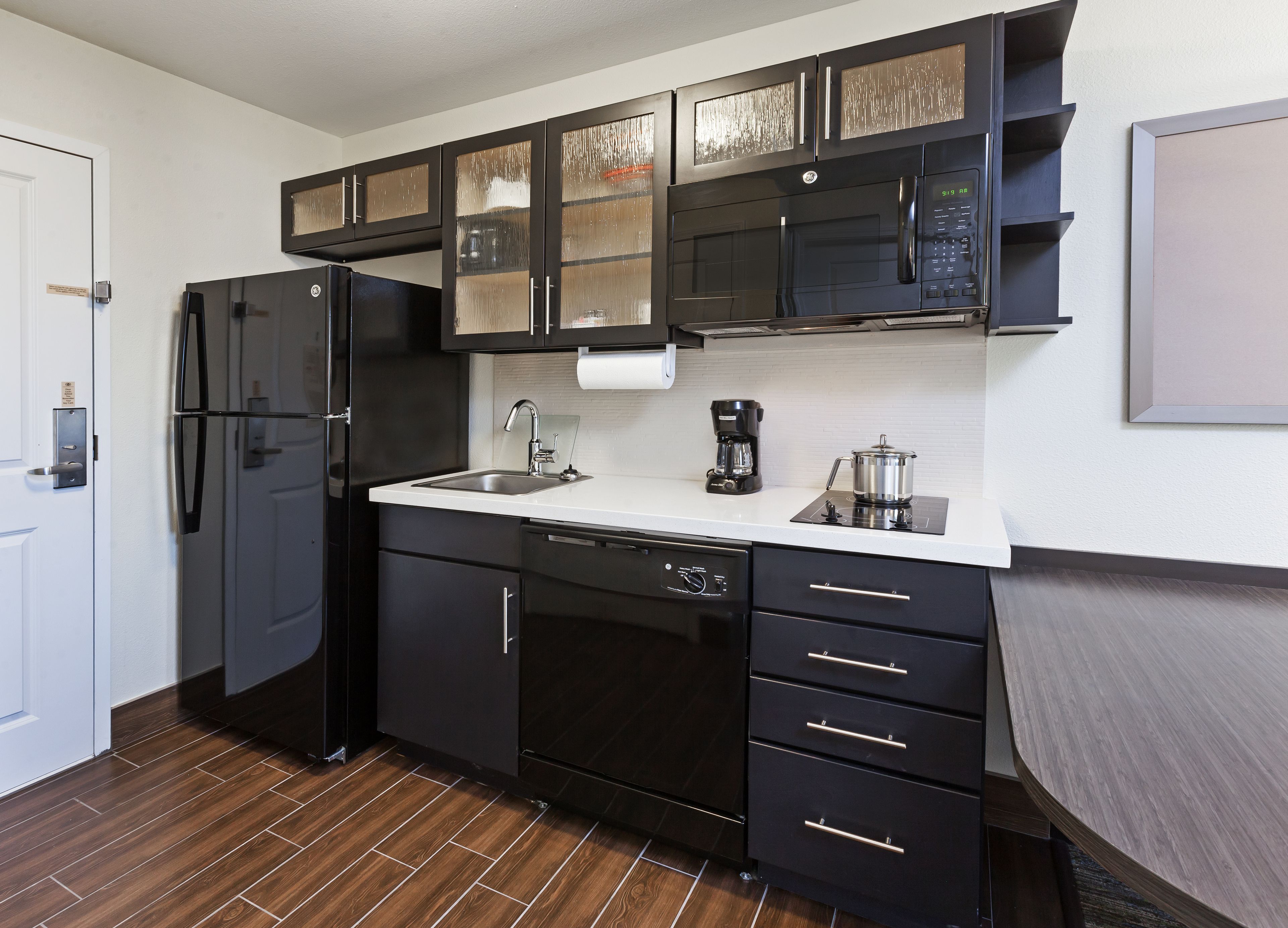 desk, laptop workspace, iron/ironing board, free wifi