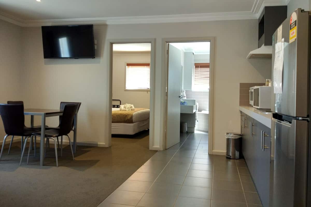 Standard Family Room | Private kitchenette | Fridge, microwave, oven, stovetop