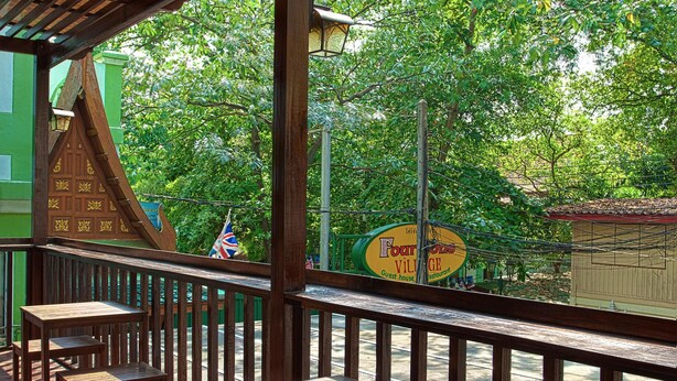 Porch - A&A Guest House (Bangkok)