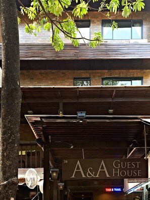 Front of property - A&A Guest House (Bangkok)