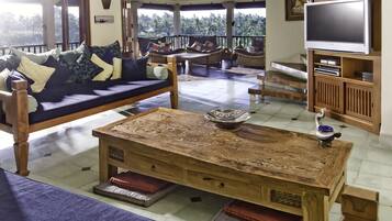 Villa, 5 Bedrooms, Private Pool | Minibar, in-room safe, individually furnished, desk