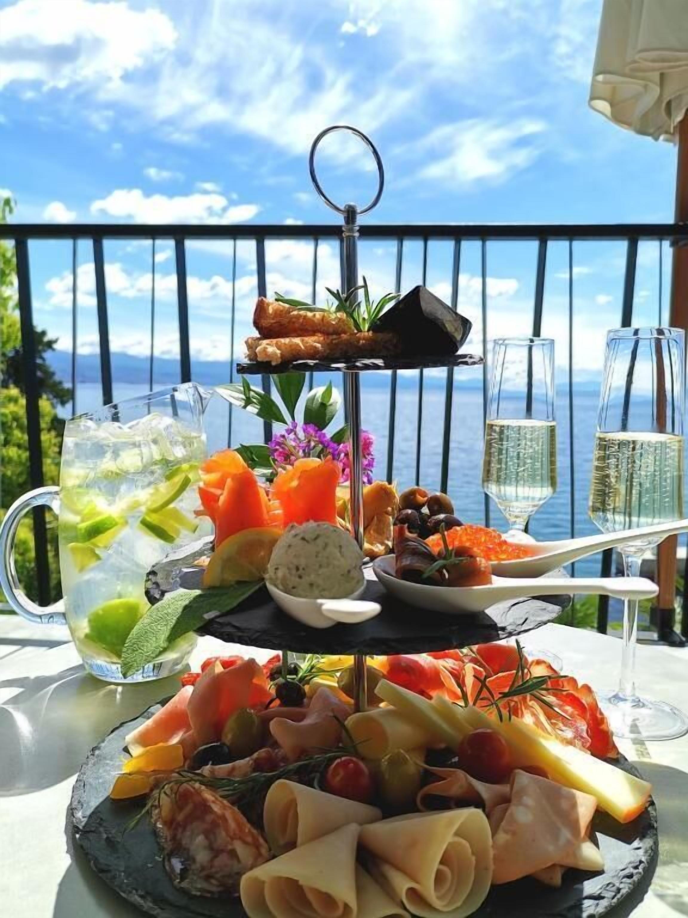 تناول الطعام