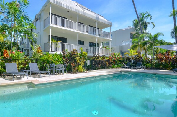 Seascape Holiday-tropical Reef Apartment - Port Douglas