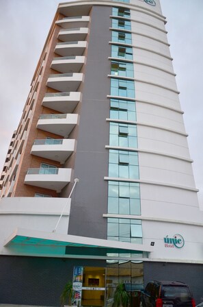 Front of property - Único Apart Hotel (Feira de Santana)